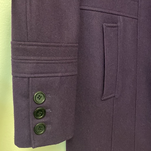 Ladies coat - Picture 2 of 10